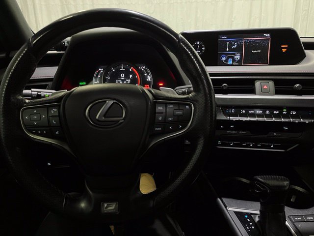 Used 2019 Lexus UX 250h F Sport w/ F Sport Premium Package AWD/4WD image 21