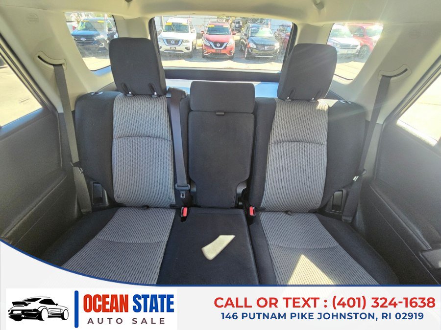 Used 2015 Toyota 4Runner SR5 AWD/4WD image 18
