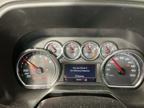 Used 2021 Chevrolet Tahoe Z71 w/ Z71 Signature Package AWD/4WD image 10