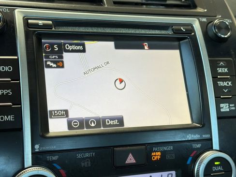 Used 2014 Toyota Camry XLE w/ Leather Package FWD image 19