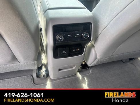Used 2021 GMC Acadia SLE w/ Driver Convenience Package AWD/4WD image 31