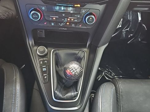 Used 2016 Ford Focus RS AWD/4WD image 29