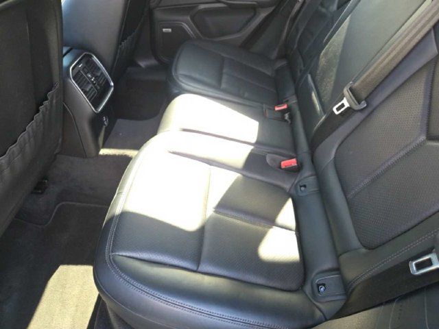 Used 2021 Porsche Macan AWD/4WD image 9