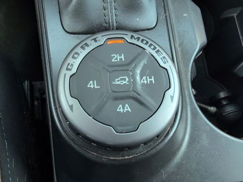 Used 2022 Ford Bronco Outer Banks w/ Sasquatch Package AWD/4WD image 15