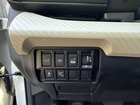 Used 2022 Subaru Ascent Premium w/ Convenience Package AWD/4WD image 16
