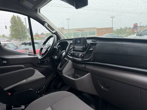 Used 2023 Ford Transit 250 Low Roof AWD image 7