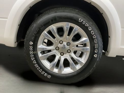 Used 2018 RAM 1500 Laramie Longhorn w/ Convenience Group image 33