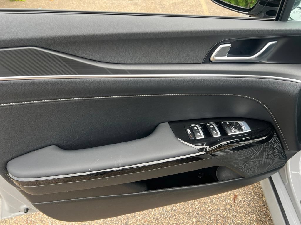 Certified 2025 Kia K5 GT-Line AWD/4WD image 7