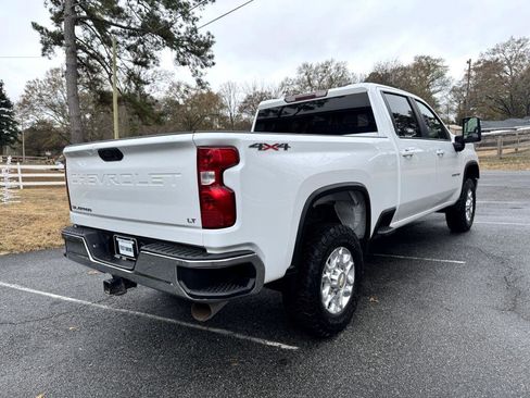 Used 2021 Chevrolet Silverado 2500 LT w/ Fleet Comfort Package image 2