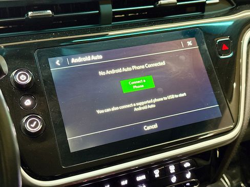 Used 2023 Chevrolet Bolt LT w/ Infotainment Package FWD image 16