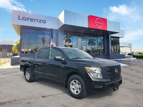 Certified 2023 Nissan Titan S w/ S Utility Package image 3