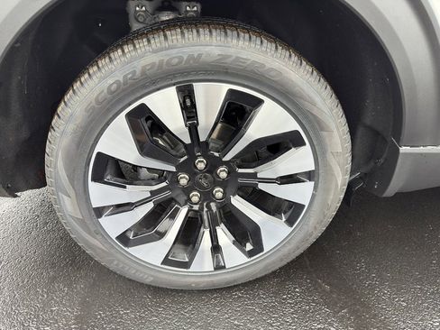 New 2026 Ford Explorer Platinum w/ LUX Leather Package image 9