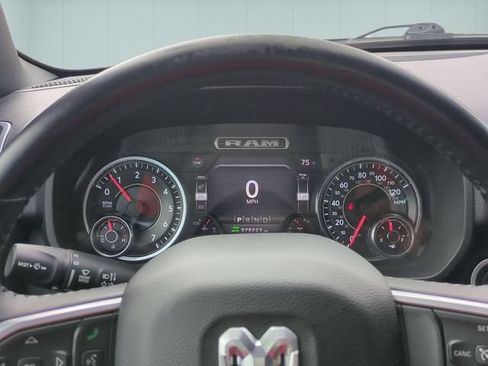 Used 2021 RAM 1500 Big Horn AWD/4WD image 17