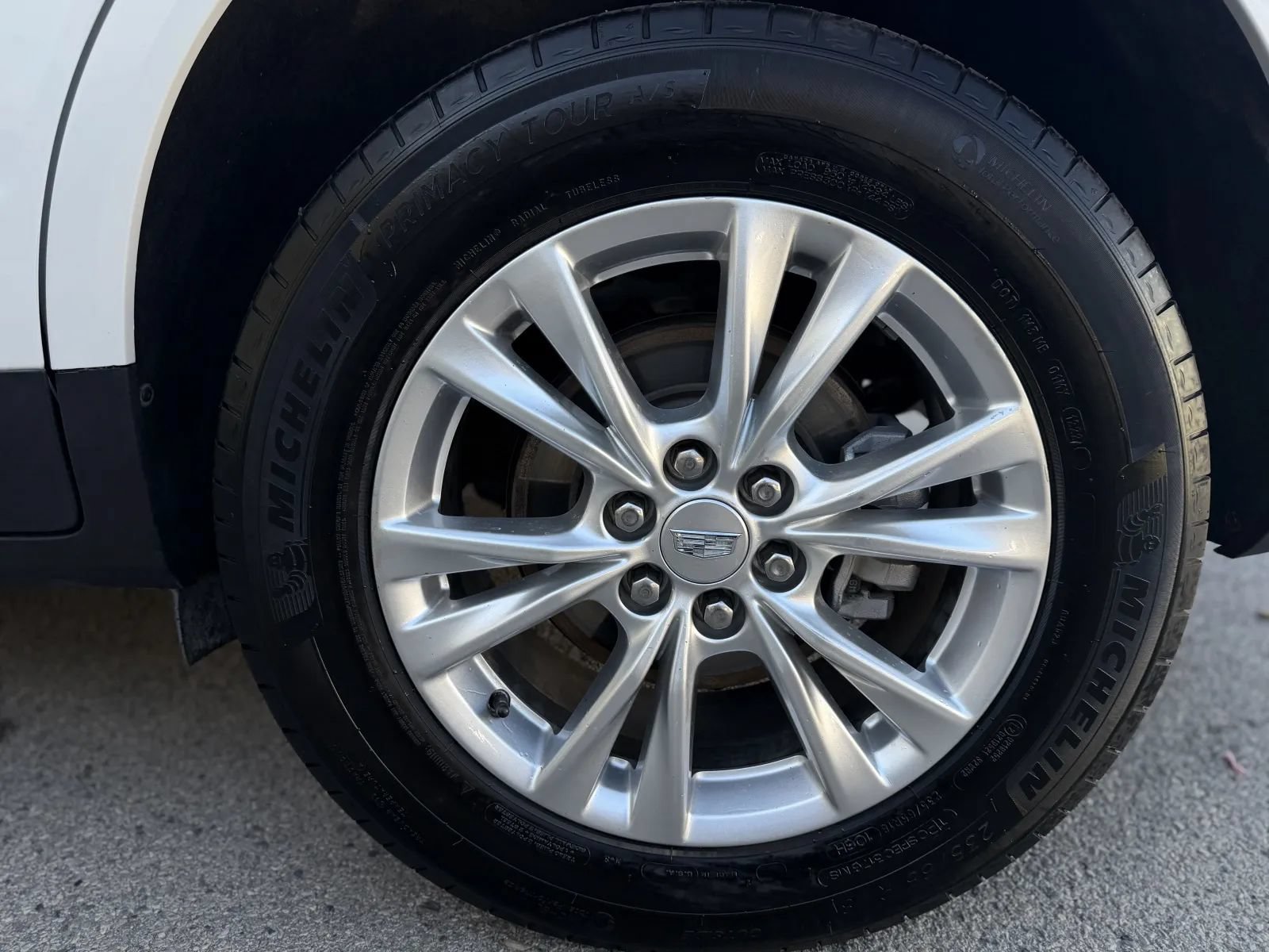 Used 2025 Cadillac XT5 Luxury w/ LPO, Floor Liner Package FWD image 47