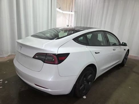 Used 2023 Tesla Model 3 Standard Range RWD image 4