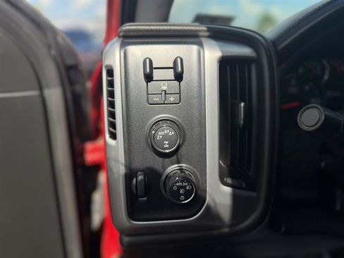 Used 2017 GMC Sierra 1500 SLE w/ SLE Value Package AWD/4WD image 11