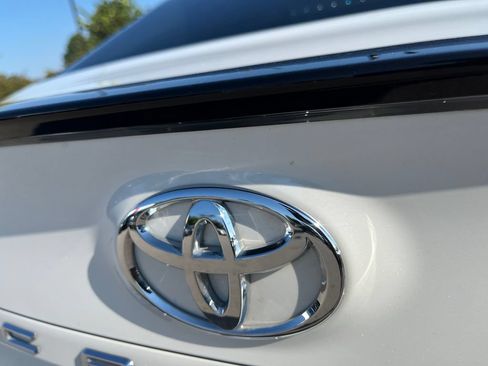 Used 2023 Toyota Camry XSE FWD image 41