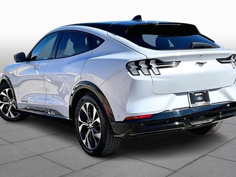 Certified 2022 Ford Mustang Mach-E Premium image 11