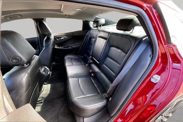 Used 2022 Chevrolet Malibu Premier FWD image 16