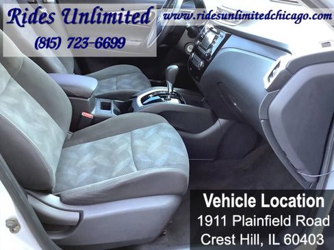 Used 2016 Nissan Rogue S AWD/4WD image 30