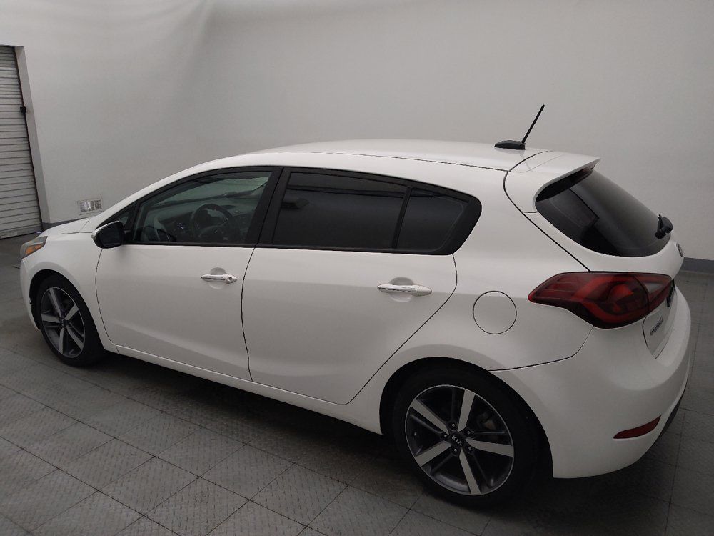 Used 2017 Kia Forte EX FWD image 3