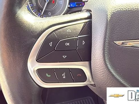 Used 2019 Chrysler 300 Touring w/ Sport Appearance Package RWD image 19