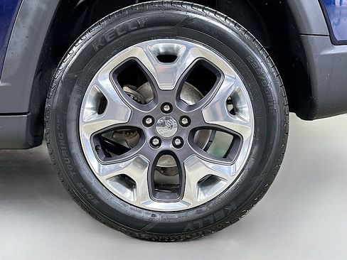 Used 2020 Jeep Compass Limited AWD/4WD image 30