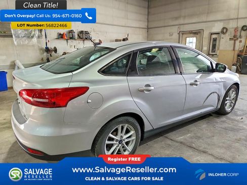 Used 2016 Ford Focus SE FWD image 4