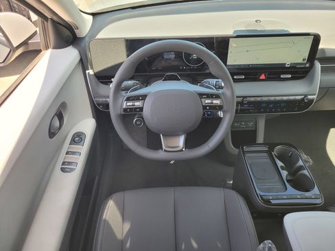 New 2026 Hyundai Ioniq 5 SEL RWD image 10
