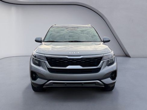 Used 2022 Kia Seltos EX image 8