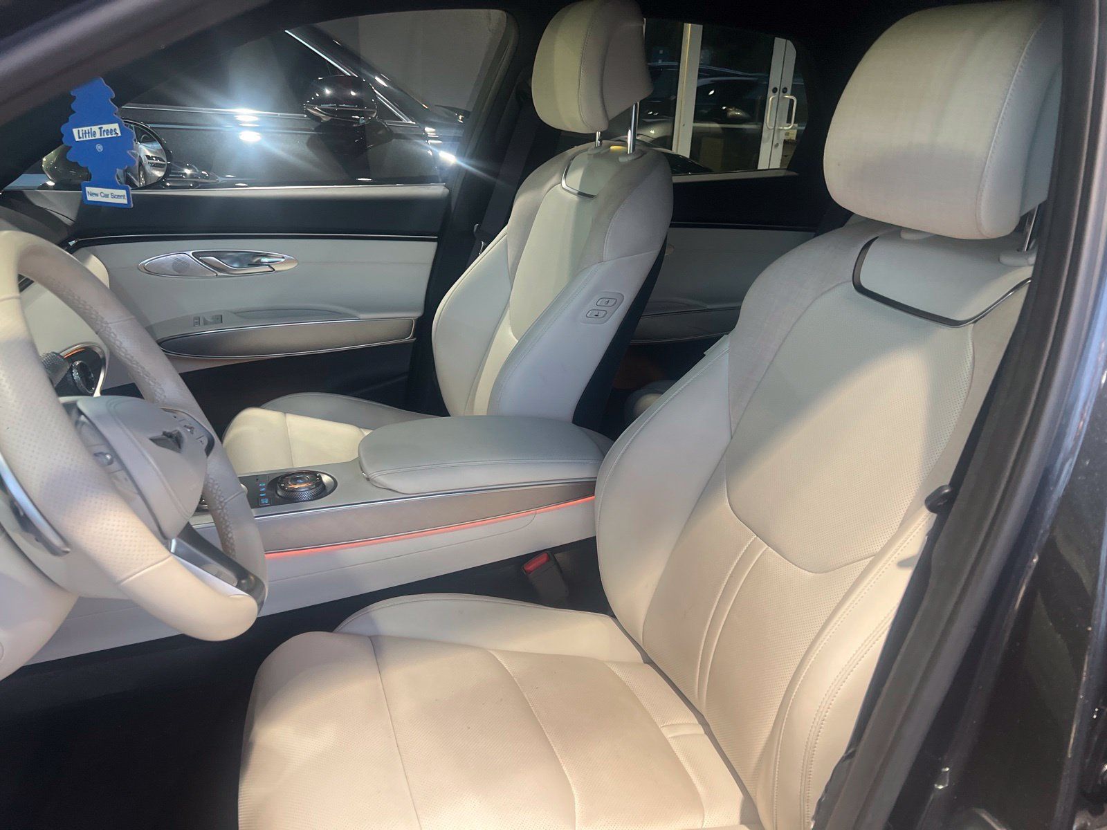 Used 2023 Genesis Electrified GV70 AWD/4WD image 19