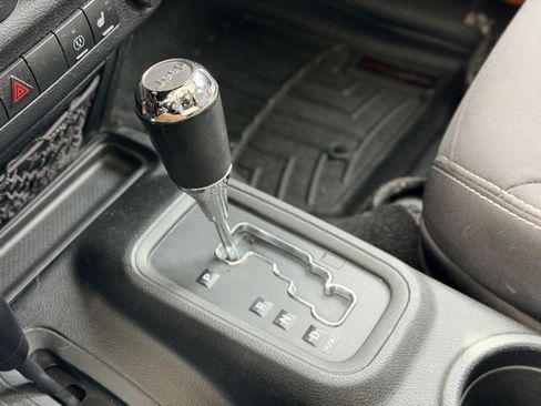 Used 2013 Jeep Wrangler Unlimited Sahara w/ Trailer Tow Group image 14