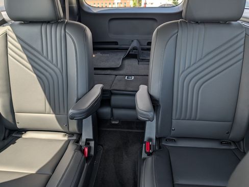 Certified 2026 Hyundai Palisade SEL AWD/4WD image 13