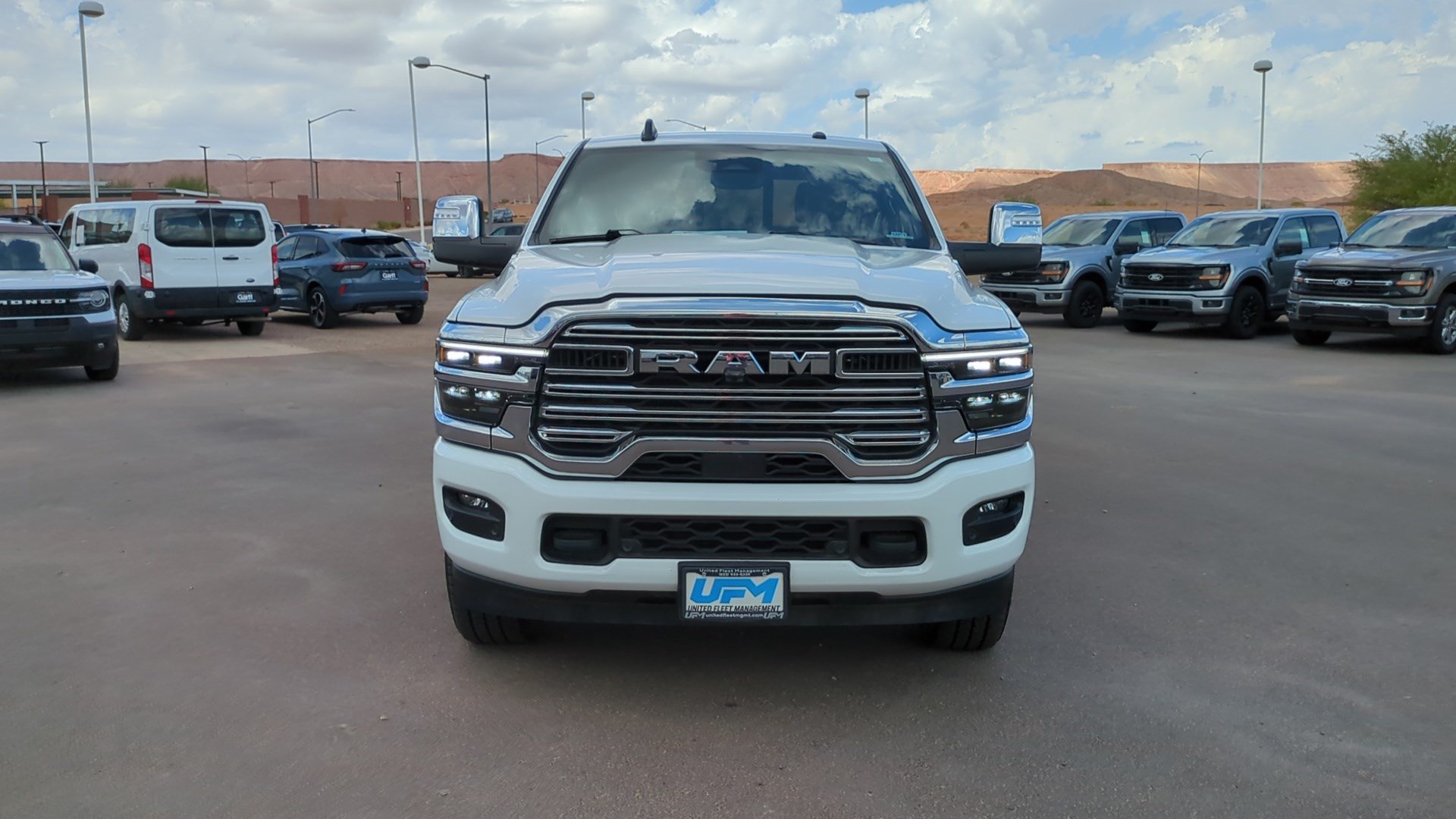 Used 2025 RAM 2500 Laramie AWD/4WD image 9