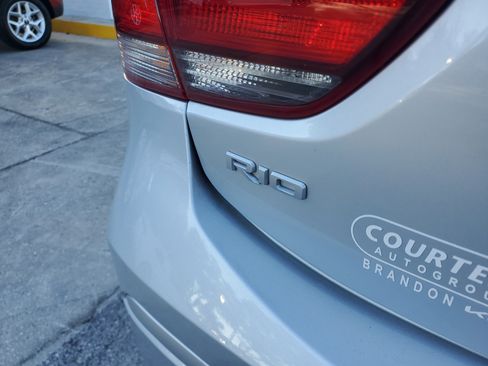 Used 2023 Kia Rio LX image 8