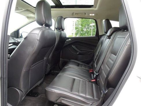 Used 2018 Ford Escape Titanium AWD/4WD image 17