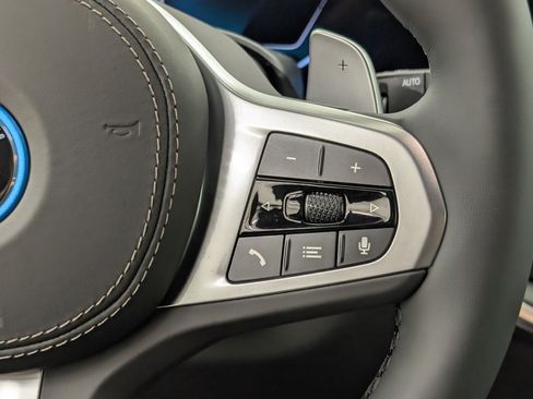 New 2026 BMW X5 xDrive50e image 24
