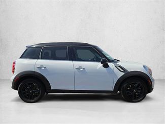 Used 2011 MINI Cooper Countryman S FWD video 4