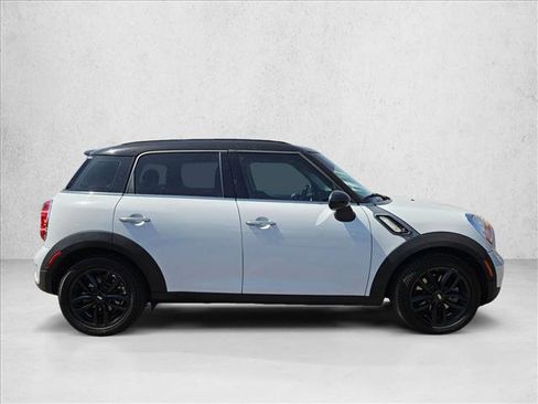 Used 2011 MINI Cooper Countryman S FWD image 4