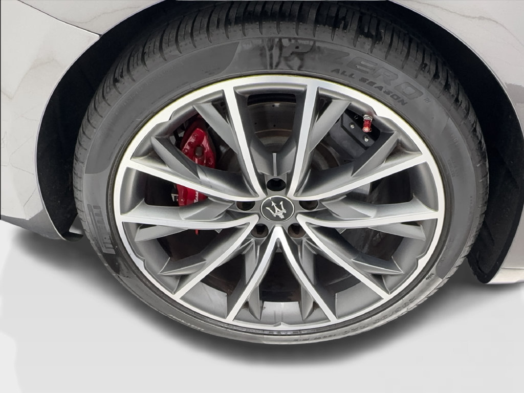 Used 2023 Maserati Ghibli Modena RWD image 18