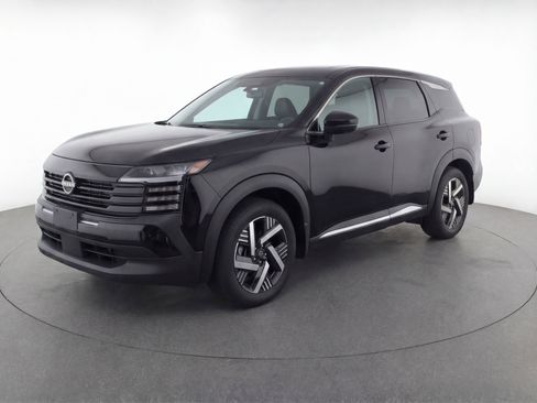 Used 2025 Nissan Kicks SV FWD image 3