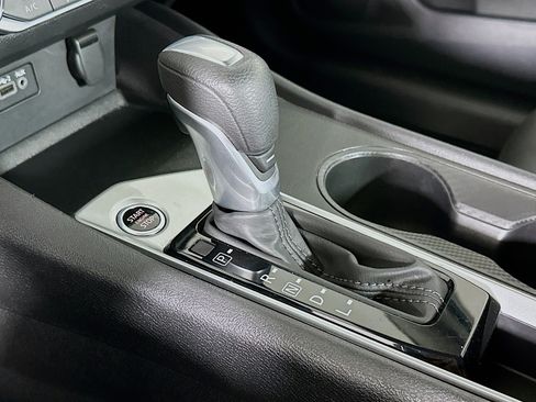 Used 2025 Nissan Altima 2.5 SV image 23