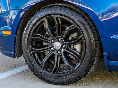 Used 2013 Ford Mustang GT Premium w/ Comfort Pkg image 47