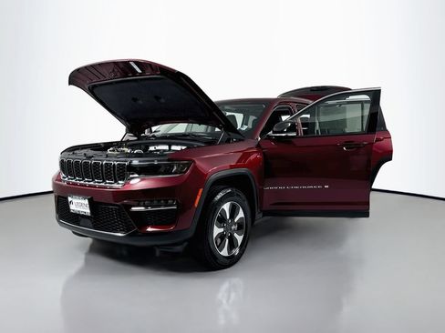 Used 2023 Jeep Grand Cherokee 4WD 4xe image 22