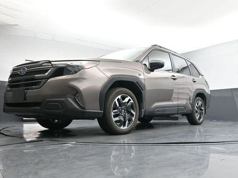 Used 2025 Subaru Forester Premium w/ Protection Package (1PH) image 20