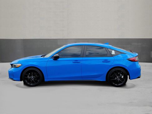 Used 2025 Honda Civic Sport image 3