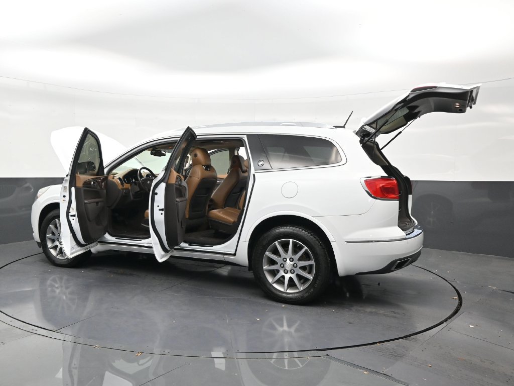 Used 2017 Buick Enclave Leather FWD image 31