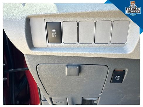 Used 2018 Toyota Sienna LE AWD/4WD image 22