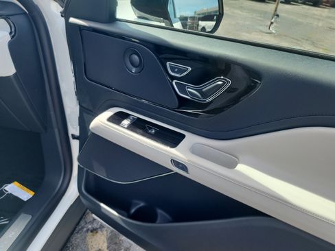 New 2026 Lincoln Aviator Reserve AWD/4WD image 56