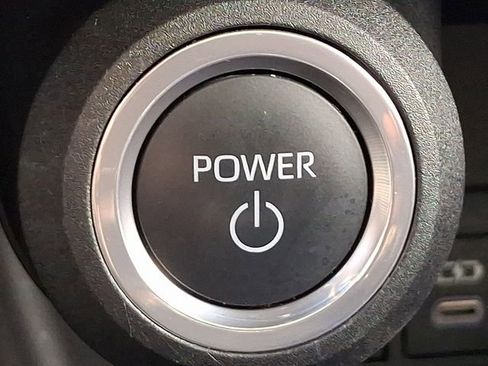 Used 2023 Toyota Venza Nightshade image 26